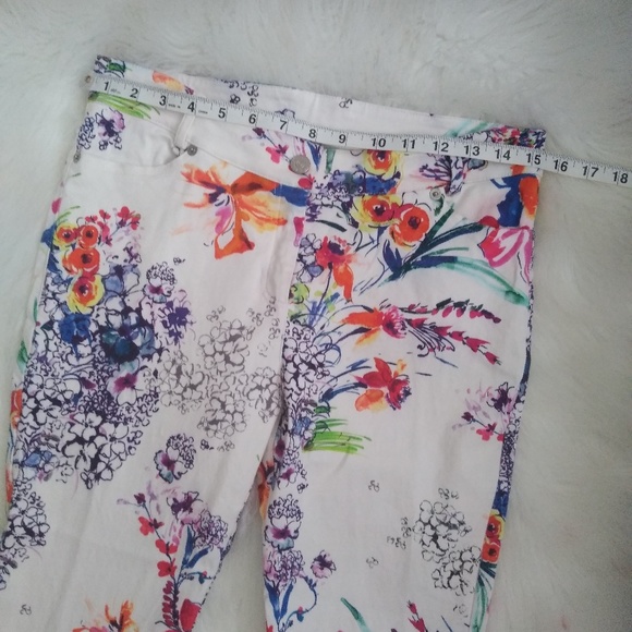 Tricot Chic floral jeans - Picture 2 of 8